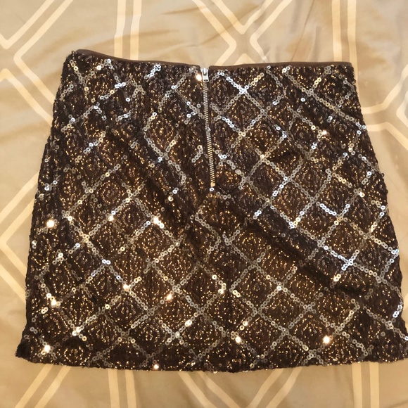 Sequin Mini Skirt - Picture 2 of 3